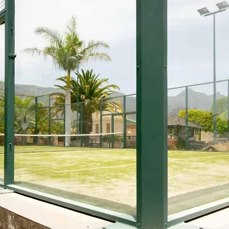 Apartment With 2 Bedrooms, 2 Bathrooms Heated Pool, Tennis And Paddle Course Apartment Costa Adeje (Tenerife)