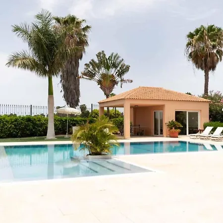 Apartment Apartment With 2 Bedrooms, 2 Bathrooms Heated Pool, Tennis And Paddle Course
