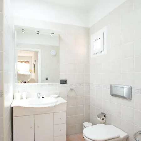 Apartment With 2 Bedrooms, 2 Bathrooms Heated Pool, Tennis And Paddle Course Apartment *