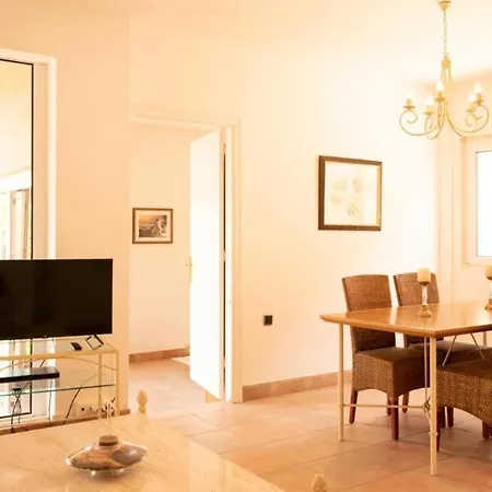 Apartment With 2 Bedrooms, 2 Bathrooms Heated Pool, Tennis And Paddle Course Lägenhet *