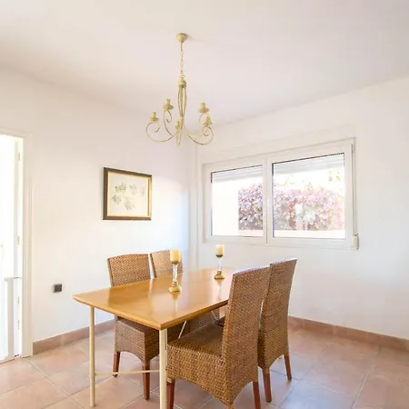 Apartment With 2 Bedrooms, 2 Bathrooms Heated Pool, Tennis And Paddle Course Lägenhet